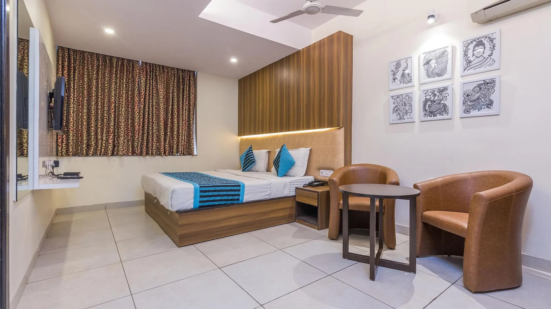 Rupam Hotel Delhi
